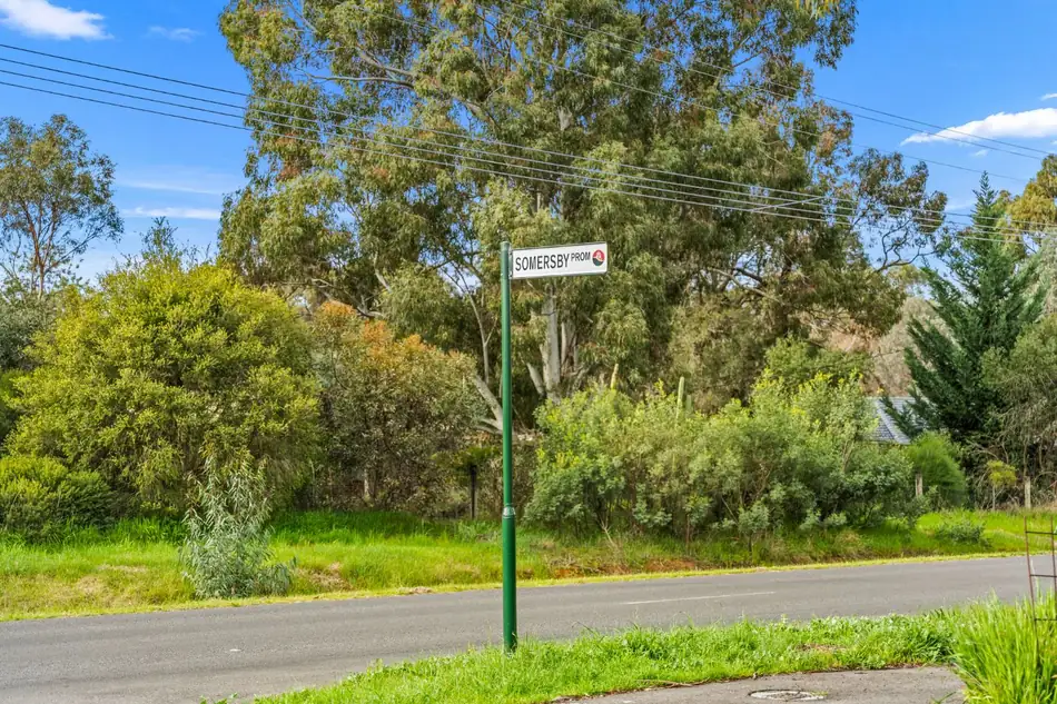 Somersby Promenade street sign at Sommerfields Estate beside the bush reserve